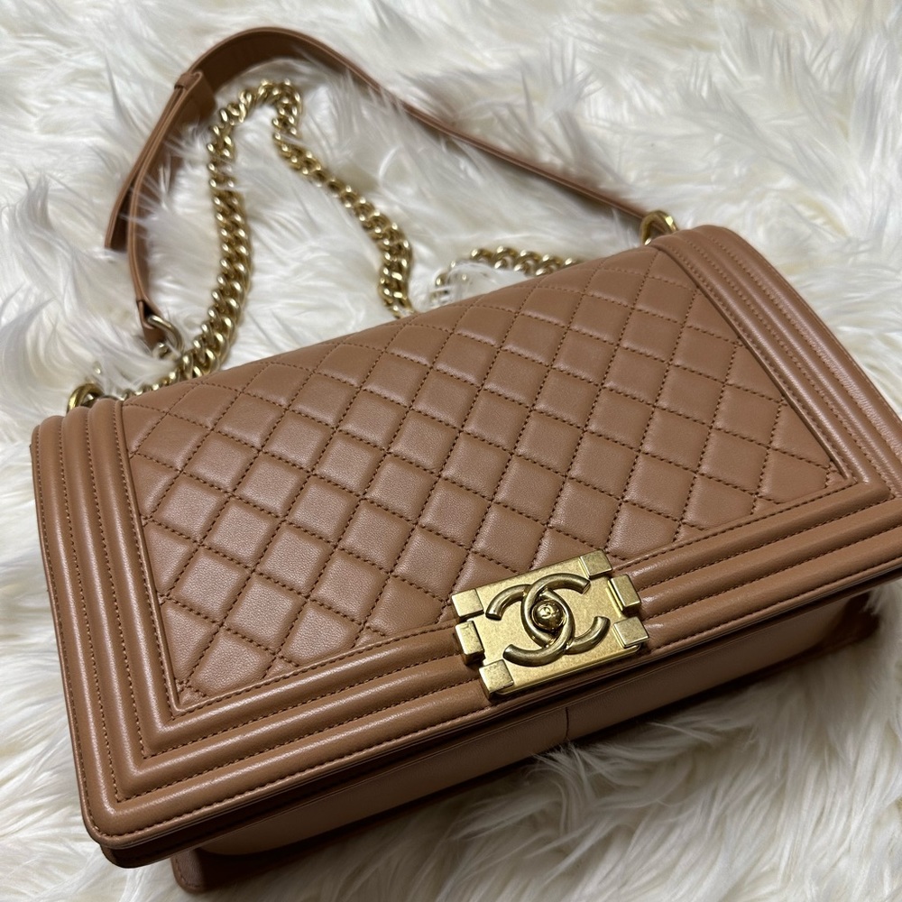 CHANEL Large Boy Bag